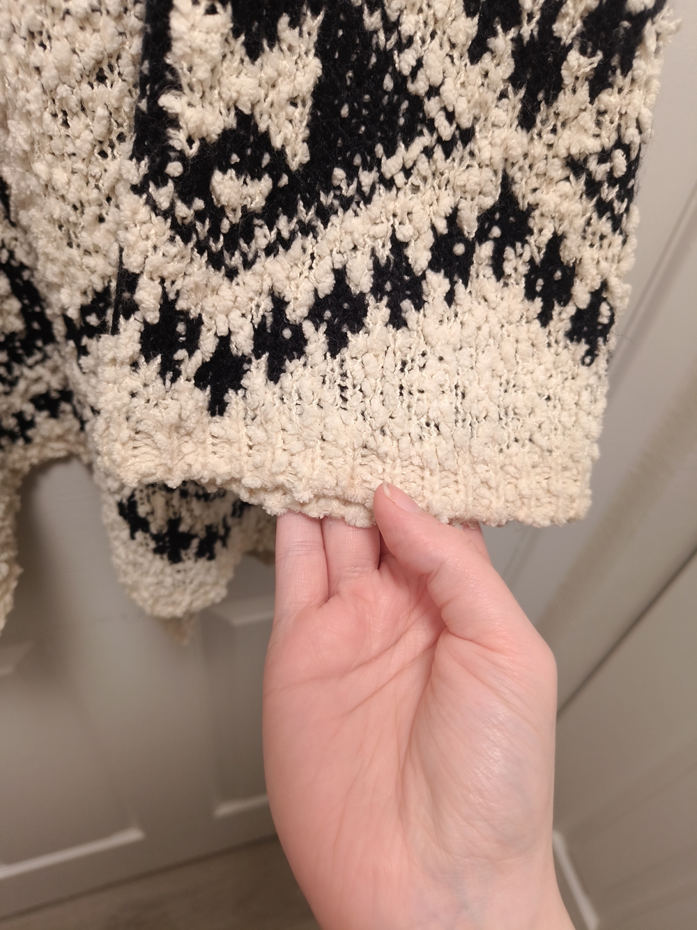Pol Cozy Open-Front Black & Cream Geometric Sweater Cardigan Boho Cozy - Picture 8 of 9